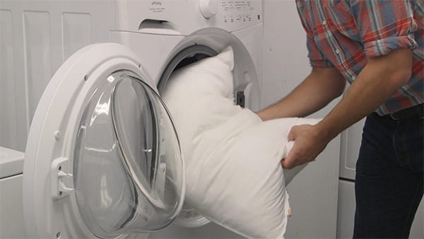 Cómo Lavar una Almohada Inteligente